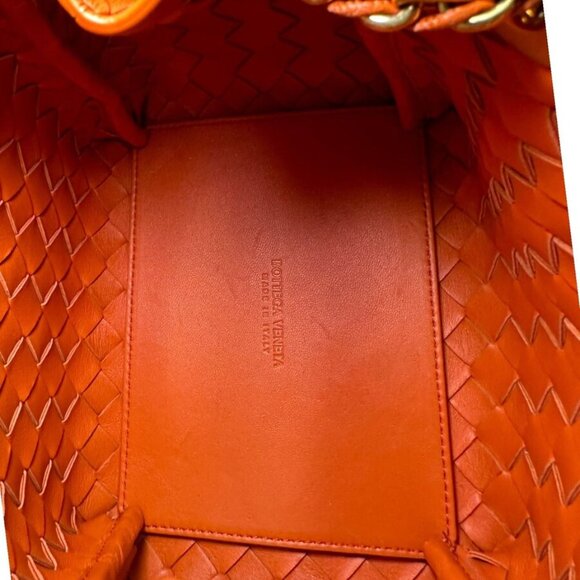 Bottega Veneta Andiamo Parachute Shoulder Bag - Picture 5 of 8